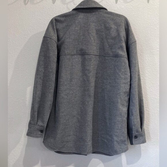 ARITZIA Neutral Contemporary Shacket Wool Blend Button Chic On Trend Fall - Picture 8 of 8